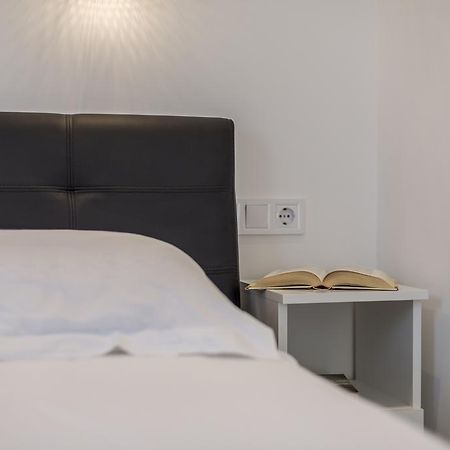 Apartments Biserka 볼 외부 사진