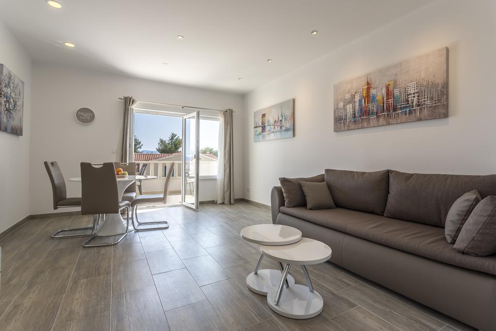 Apartments Biserka 볼 외부 사진